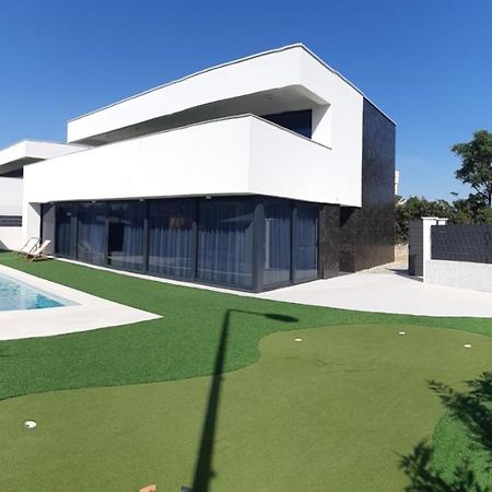 Villa Aurus - Luxury 5 Bedroom วีร์ ภายนอก รูปภาพ